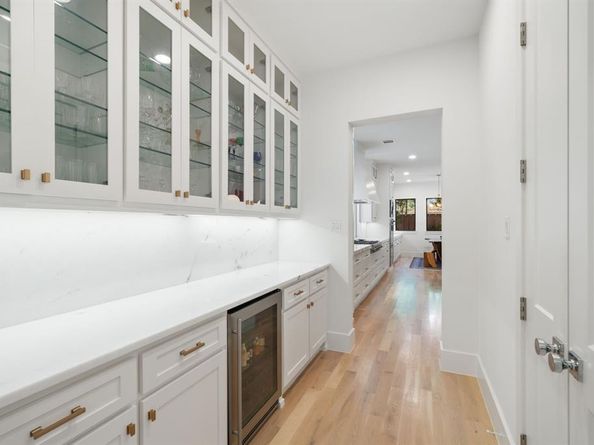 5019  Lark Lane , Dallas Texas 75209