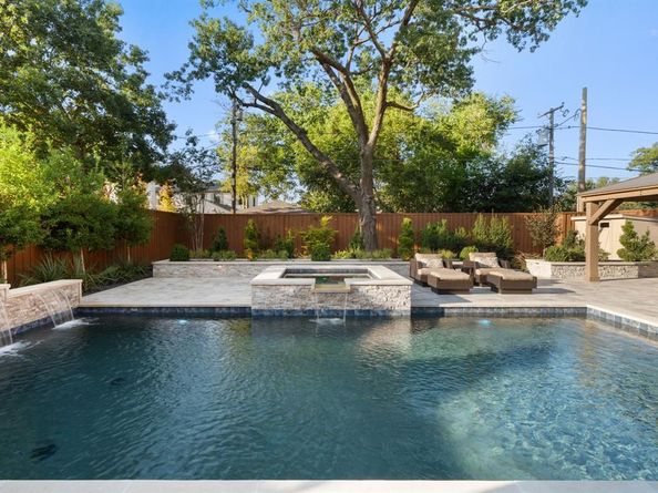 5019  Lark Lane , Dallas Texas 75209