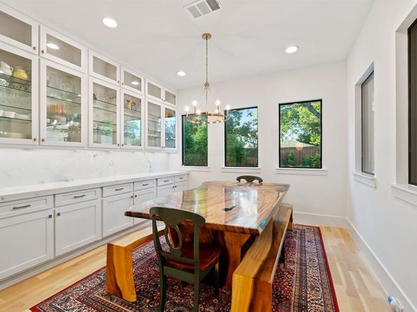 5019  Lark Lane , Dallas Texas 75209