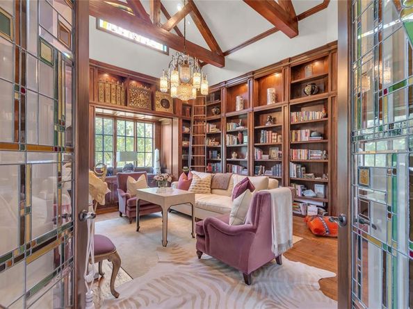 4220  Park Lane , Dallas Texas 75220