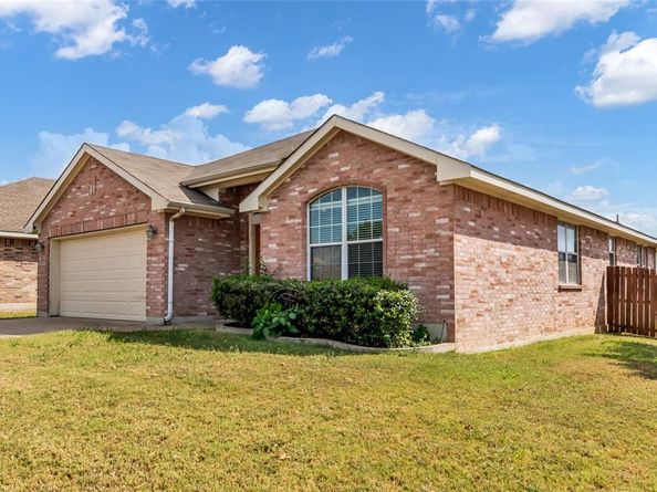 2433  Forest Creek Drive , Fort Worth Texas 76123