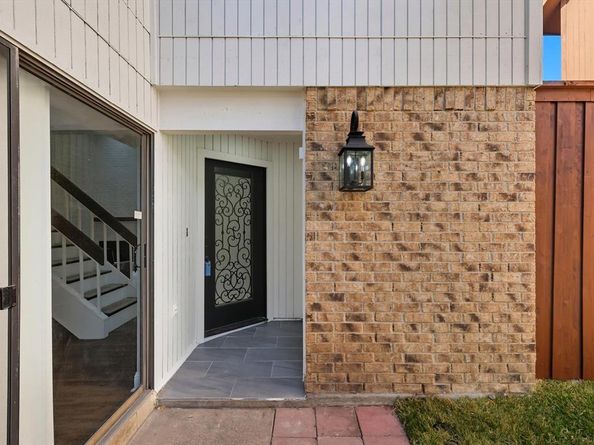 2415  Nebulus Drive , Garland Texas 75044
