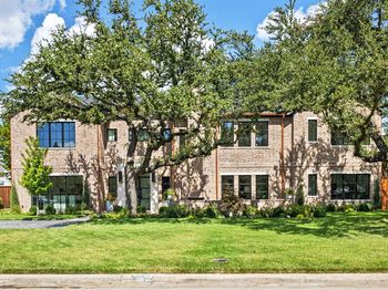 5925  Williamstown Road 
