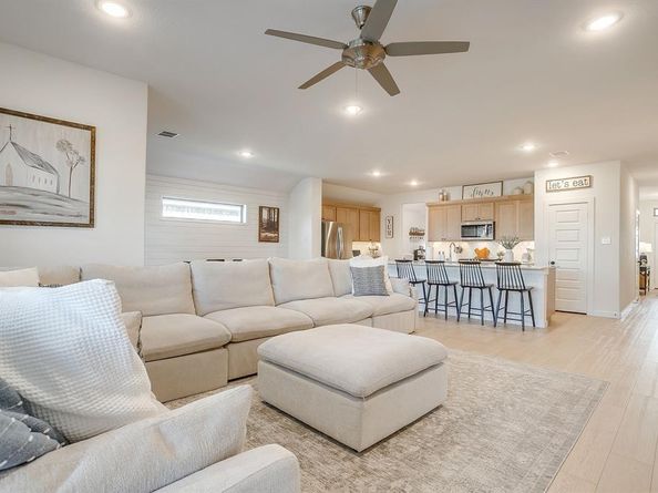 14733  Wagon Train Trail , Fort Worth Texas 76052