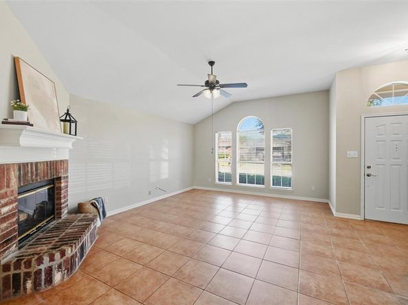 8057  Summer Sun Drive , Fort Worth Texas 76137