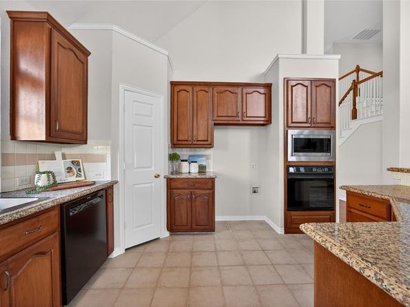 8821  Smokey Canyon Way , Plano Texas 75024