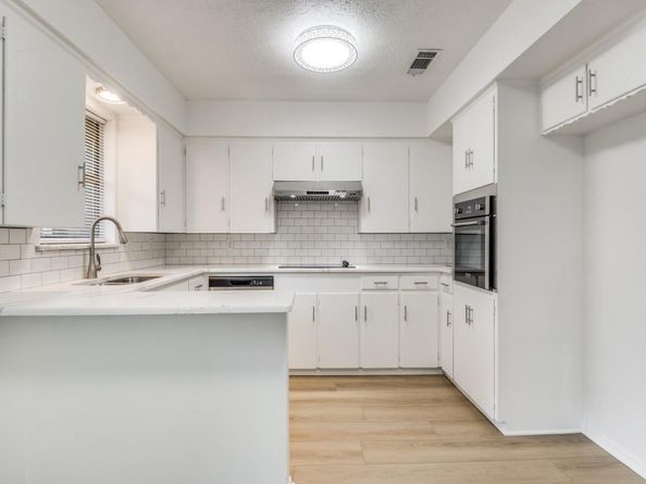 7415-7417  Walling Lane , Dallas Texas 75231