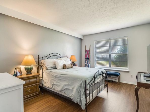 7415-7417  Walling Lane , Dallas Texas 75231