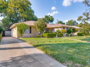 7415-7417  Walling Lane 