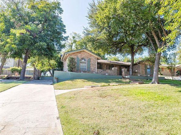 1917  Rock Creek Drive , Grand Prairie Texas 75050