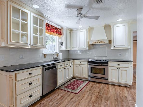 1917  Rock Creek Drive , Grand Prairie Texas 75050