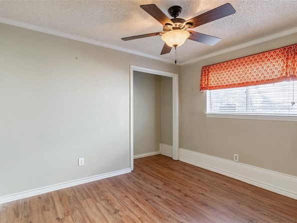 1917  Rock Creek Drive , Grand Prairie Texas 75050