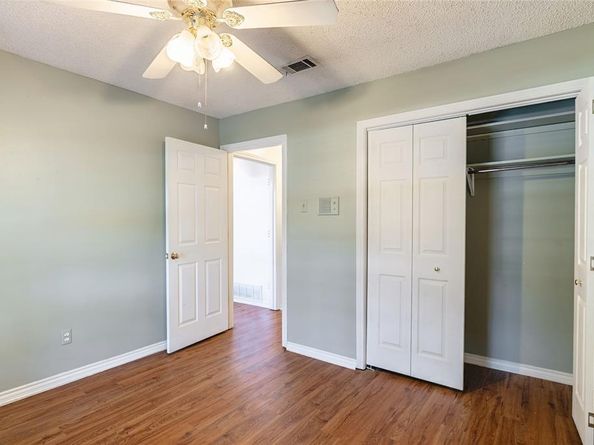 1917  Rock Creek Drive , Grand Prairie Texas 75050