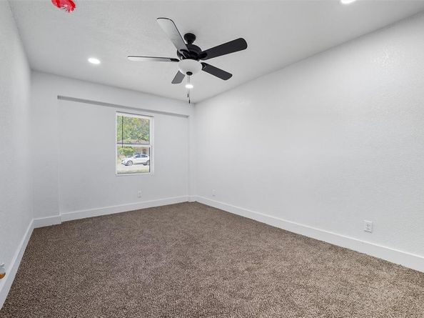 118  Evelyn Street , DeSoto Texas 75115