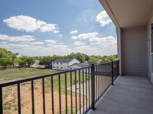 508 S OConnor Road , Irving Texas 75060