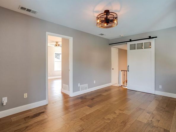 6501  La Manga Drive , Dallas Texas 75248