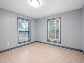 313  Byron Street , Fort Worth Texas 76114