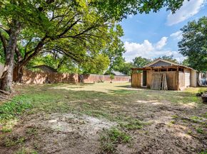 313  Byron Street , Fort Worth Texas 76114