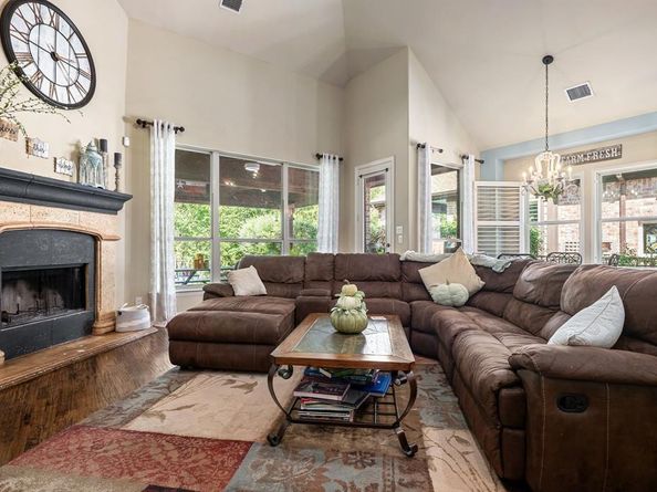 1509  Conner Way , Lantana Texas 76226