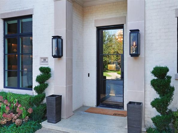 32  Devonstone Place , Dallas Texas 75248
