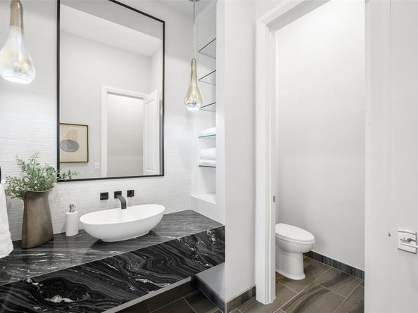 32  Devonstone Place , Dallas Texas 75248