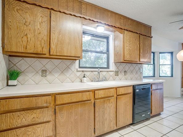 8605  Marys Creek Drive , Benbrook Texas 76116