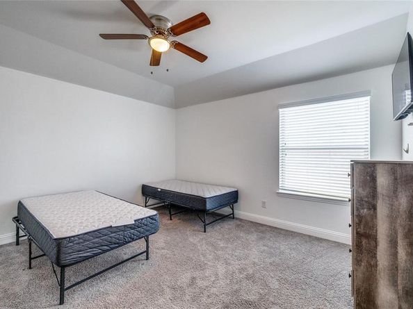 1344  Mountain View Lane , Kennedale Texas 76060
