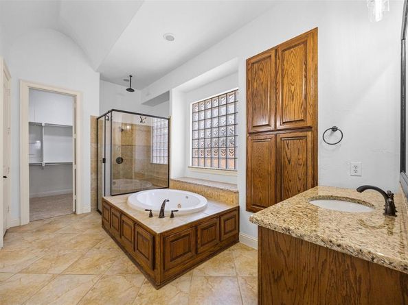 2229  Alisa Lane , Trophy Club Texas 76262