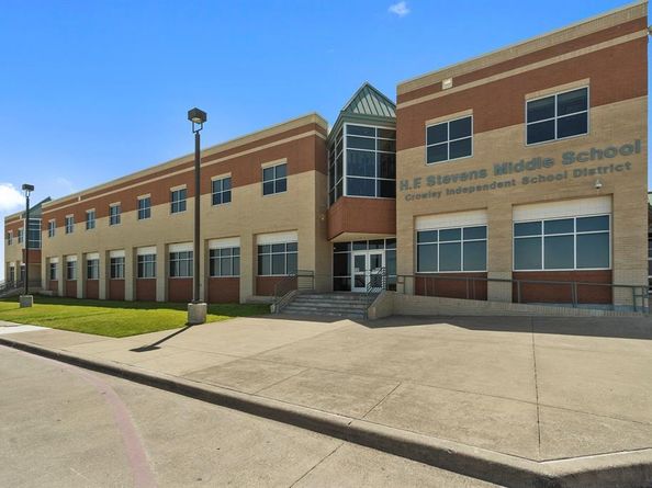 1133  Hackberry Lane , Crowley Texas 76036