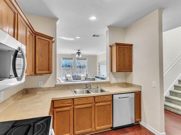 2710  Denali Park Drive , Grand Prairie Texas 75050