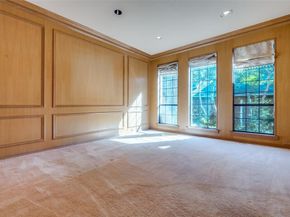 2  Hallshire Court , Dallas Texas 75225
