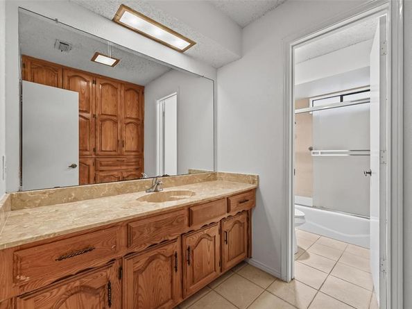 1444  Marlene Place , DeSoto Texas 75115