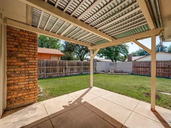 5044  Brandenburg Lane , The Colony Texas 75056