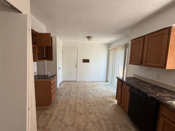 2301  Sweetbriar Court , Mesquite Texas 75150