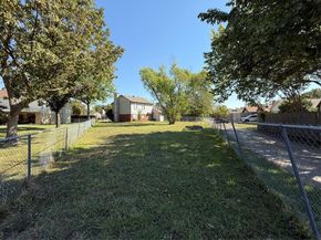 2301  Sweetbriar Court , Mesquite Texas 75150
