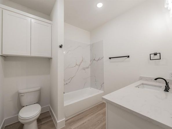 1402  Driess Street , Fort Worth Texas 76104