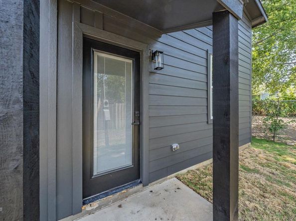 1402  Driess Street , Fort Worth Texas 76104