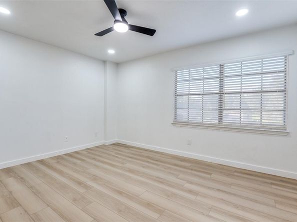 2739  Harbinger Lane , Dallas Texas 75287