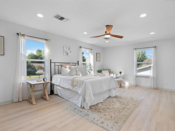 1420  Linwood Lane , Edgecliff Village Texas 76134