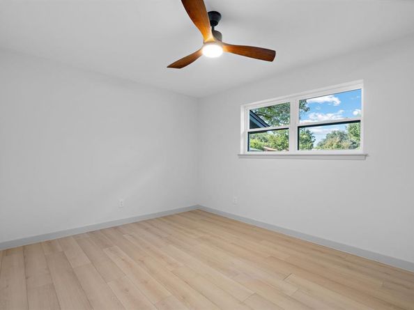 1420  Linwood Lane , Edgecliff Village Texas 76134