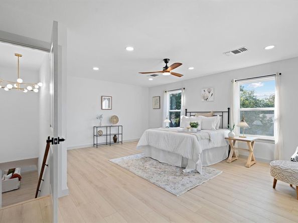 1420  Linwood Lane , Edgecliff Village Texas 76134