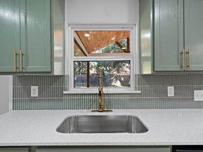 1420  Linwood Lane , Edgecliff Village Texas 76134