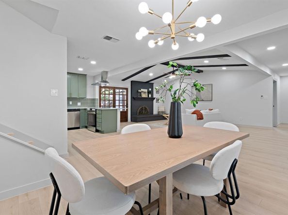 1420  Linwood Lane , Edgecliff Village Texas 76134