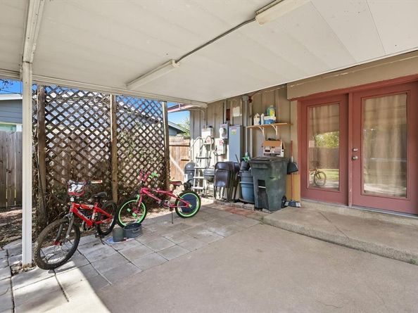 2604  Burning Tree Lane , Irving Texas 75062