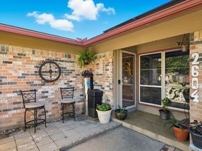 2604  Burning Tree Lane , Irving Texas 75062