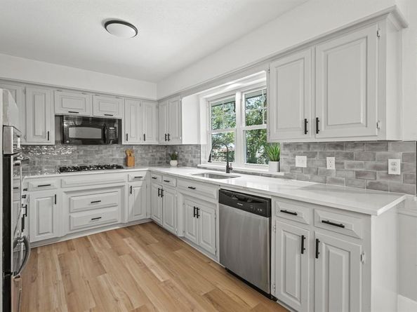 241  Wesley Drive , DeSoto Texas 75115