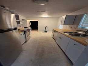 655 W Pentagon Parkway , Dallas Texas 75224