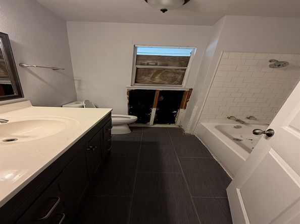 655 W Pentagon Parkway , Dallas Texas 75224