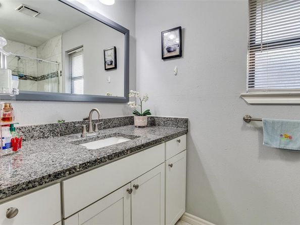 5315  Umbrella Pine Court , Arlington Texas 76018