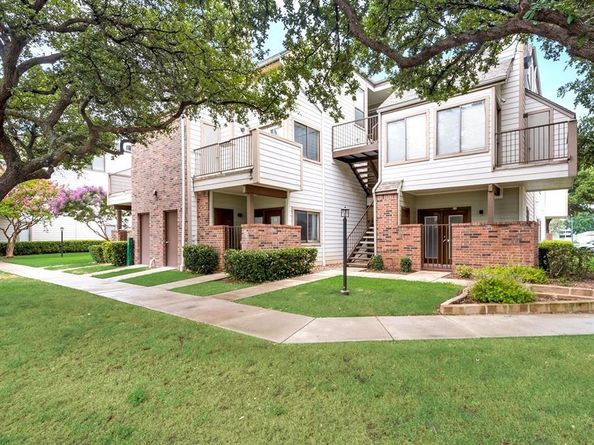3117  Sondra Drive  208, Fort Worth Texas 76107